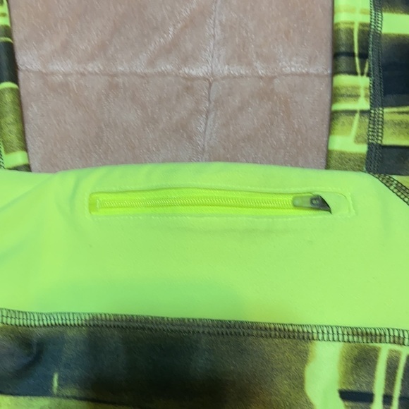 Nike Dri Fit drawstring waist running Capri - Picture 8 of 12